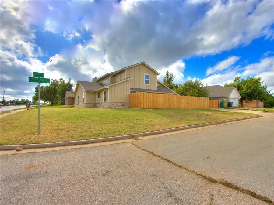 6719 Lyrewood Lane, Oklahoma City, OK 73132 - #3
