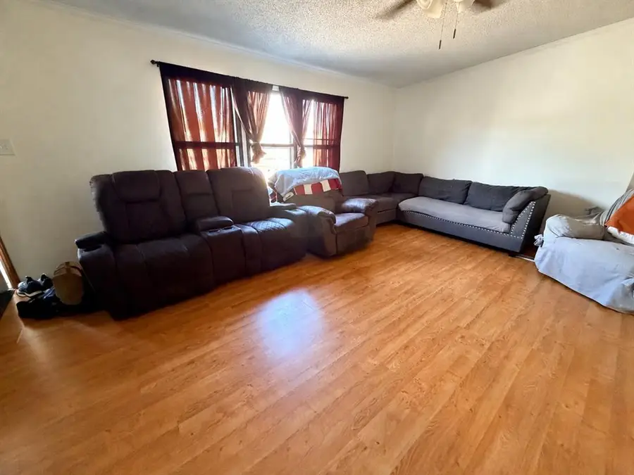 101 Buckthorne Circle, Shawnee, OK 74804 - #3