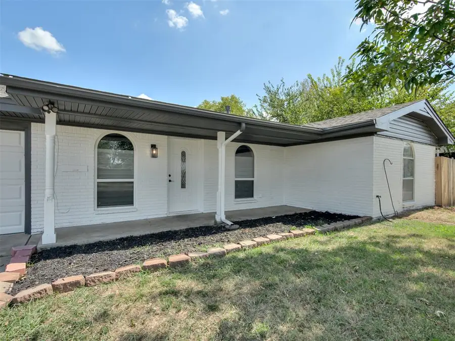 5808 N Hammond Avenue, Warr Acres, OK 73122 - #2
