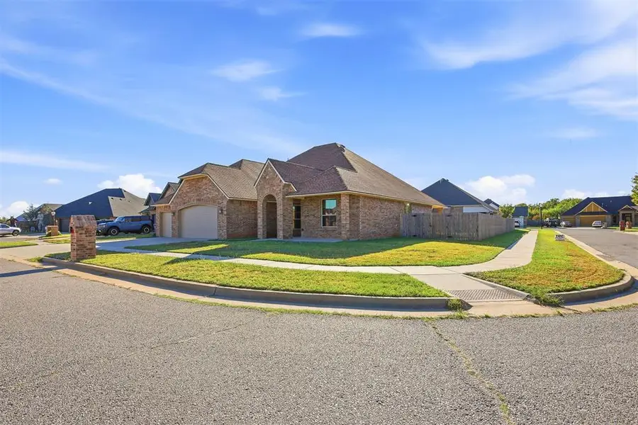 5321 Shearwater Court, Oklahoma City, OK 73179 - #2