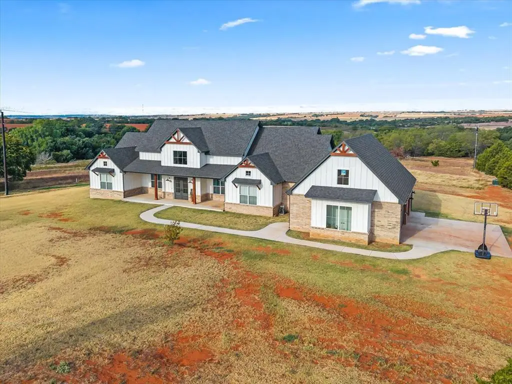 26551 Cypress Rd Nw, Geary, OK 73040 - #1