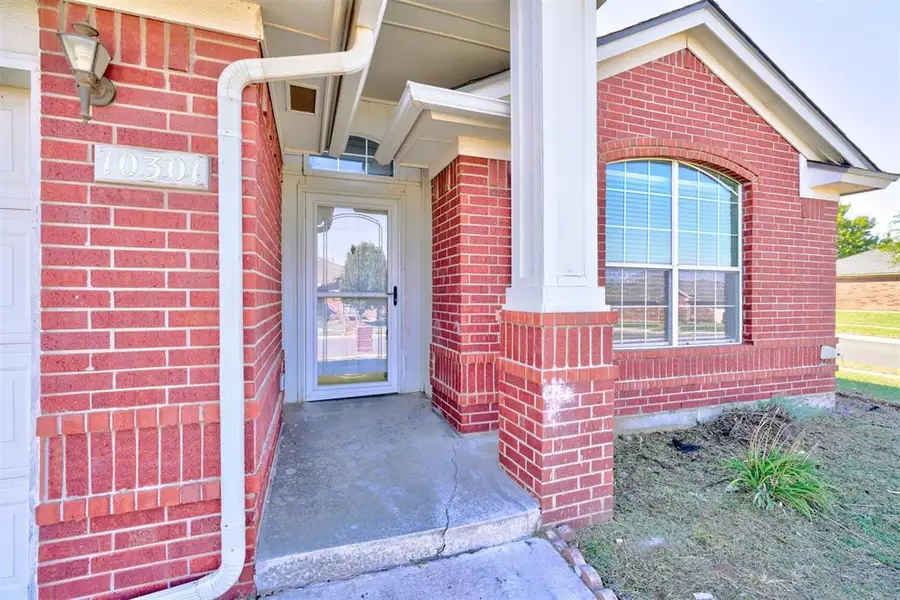 10301 Plymouth Court, Oklahoma City, OK 73159 - #2
