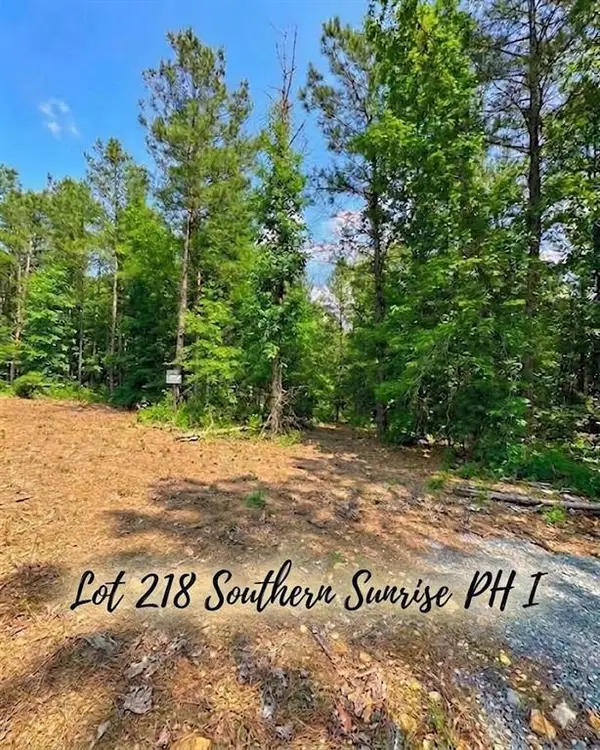 122 Southern Locust Trail, Broken Bow, OK 74728