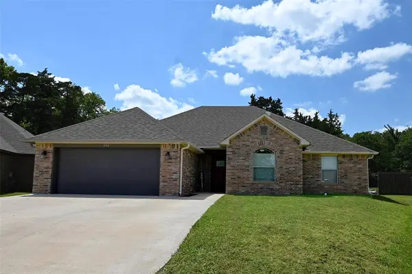 204 N Boardwalk Street, Stillwater, OK 74075