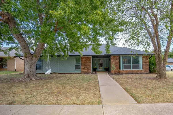 1724 Still Water Lane, Edmond, OK 73013