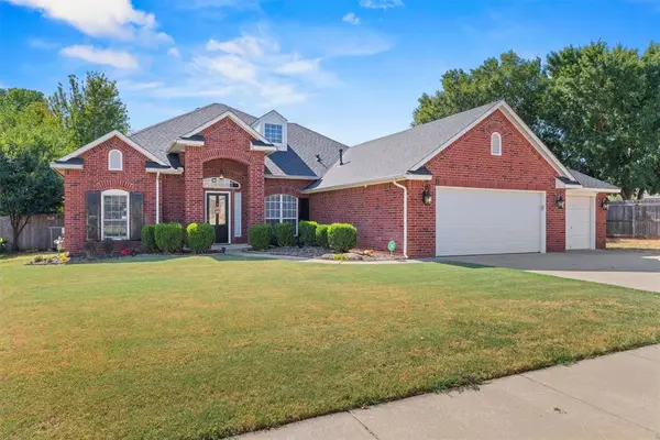 21574 Lake Shadows Drive, Edmond, OK 73012
