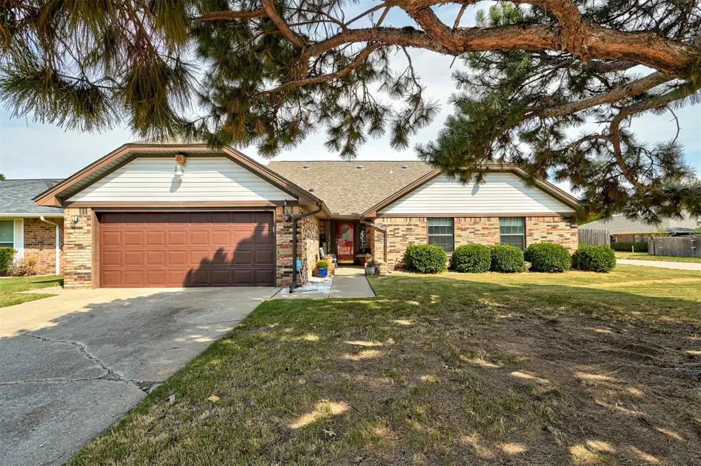 8201 Willow Creek Boulevard, Oklahoma City, OK 73162 - #1