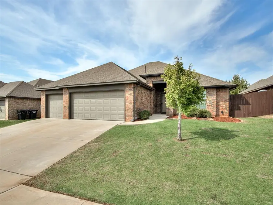 1017 Dayton Lane, Moore, OK 73160 - #3