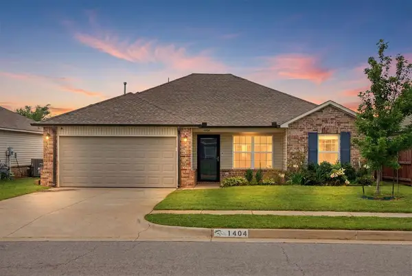 1404 Sandstone Drive, Noble, OK 73068