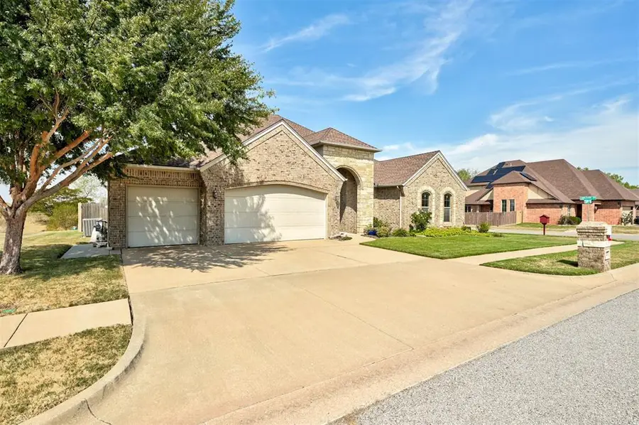 13221 Brampton Way, Yukon, OK 73099 - #3