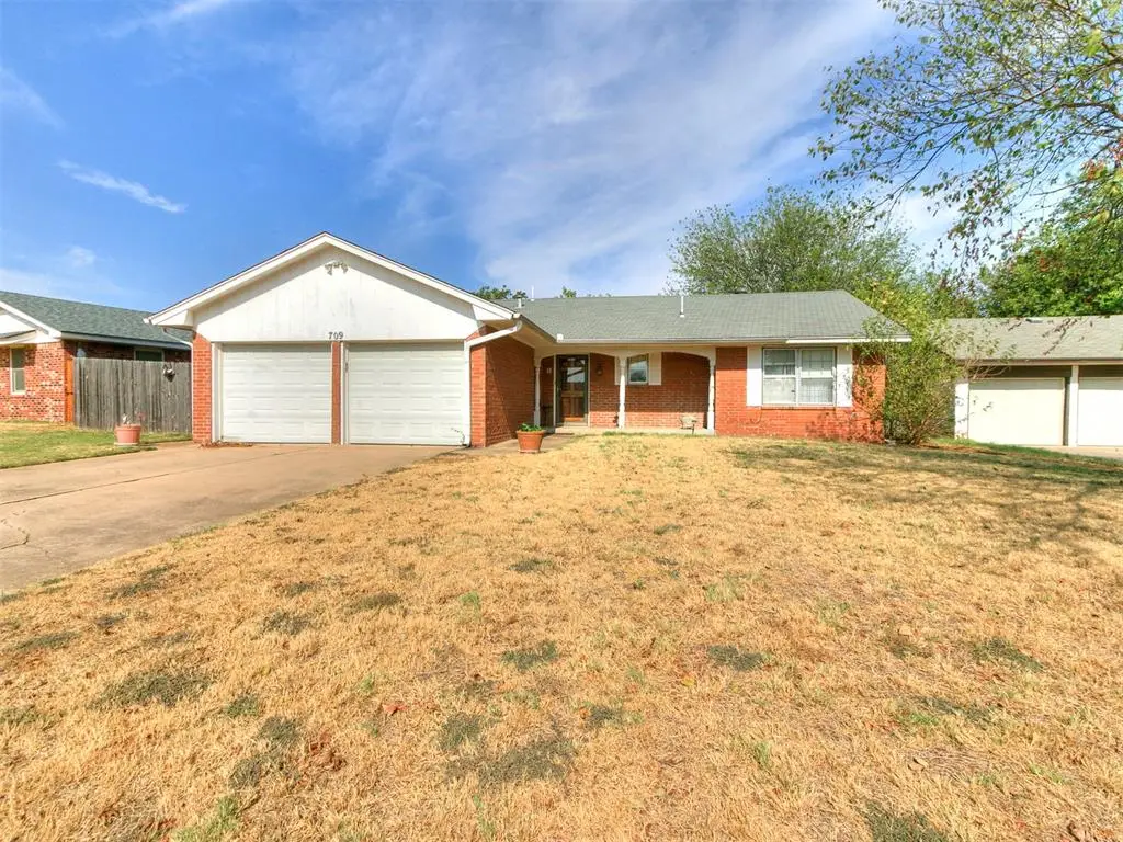 709 Wood Crest Street, Moore, OK 73160 - #1