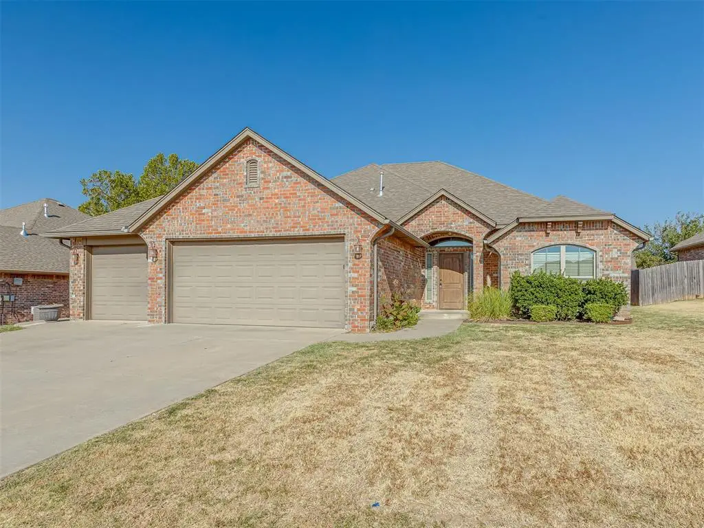 529 Whispering Oaks Boulevard, Moore, OK 73160 - #1