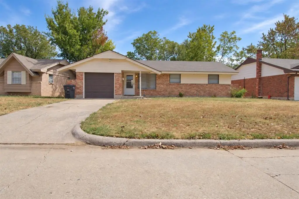 740 Butler Street, Moore, OK 73160 - #1