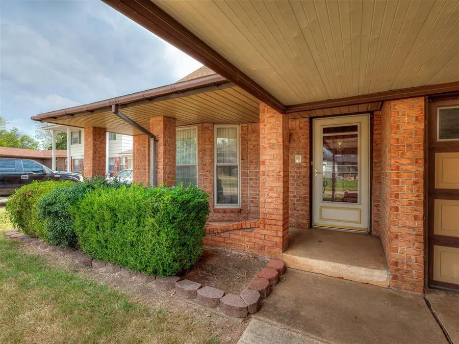 4124 Monica Drive, Del City, OK 73115 - #2