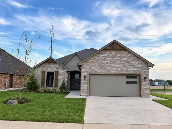 9320 NW 79th Terrace, Yukon, OK 73099