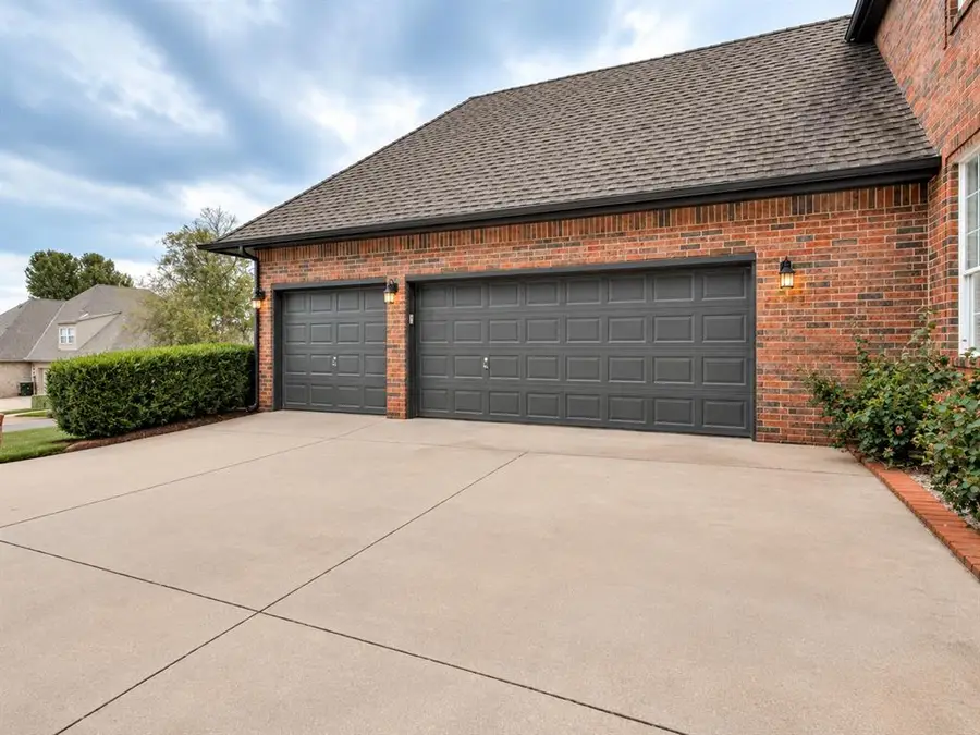 3641 Equestrian Court, Edmond, OK 73034 - #3