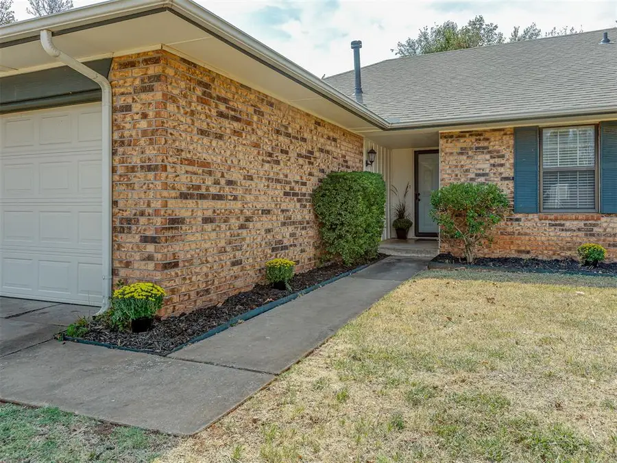 2332 Pinon Place, Edmond, OK 73013 - #3