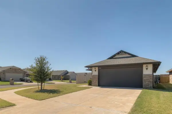19601 Brookville Drive, Edmond, OK 73012