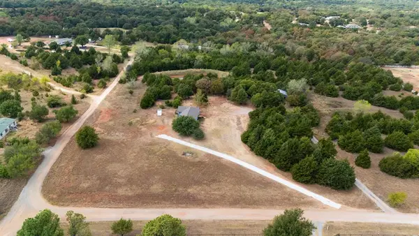 13301 Spruce Valley Drive, Jones, OK 73049