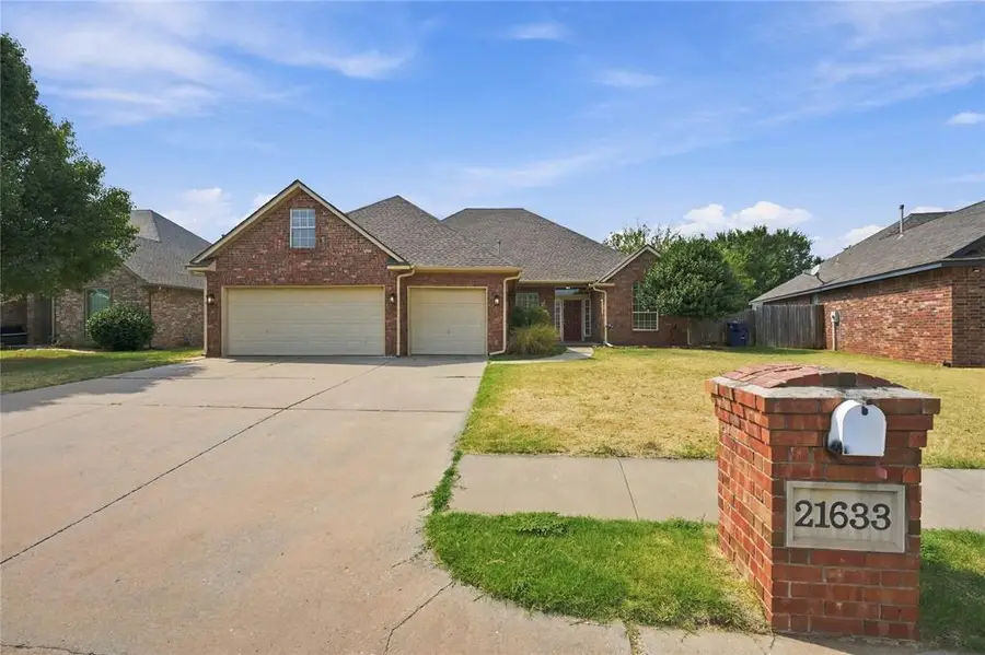 21633 Long Trail, Edmond, OK 73012 - #2