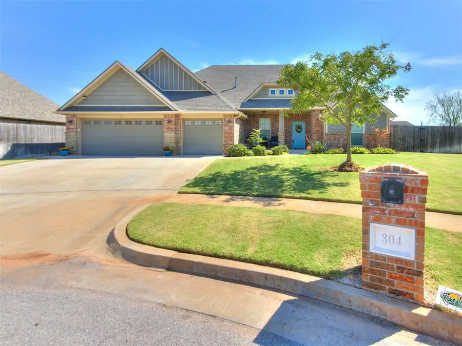 304 Clementine Road, Yukon, OK 73099 - #2