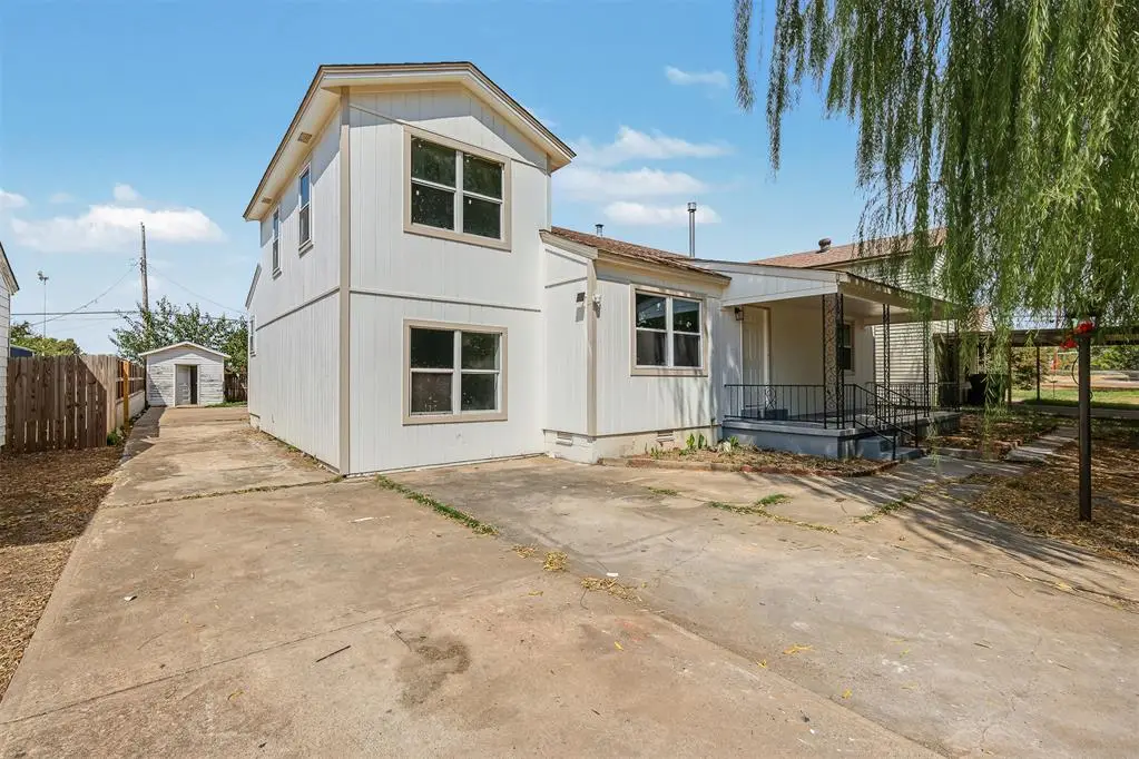103 Oak Street, Midwest City, OK 73110 - #1