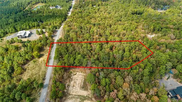 530 Woodland Bluff Trail, Broken Bow, OK 74728