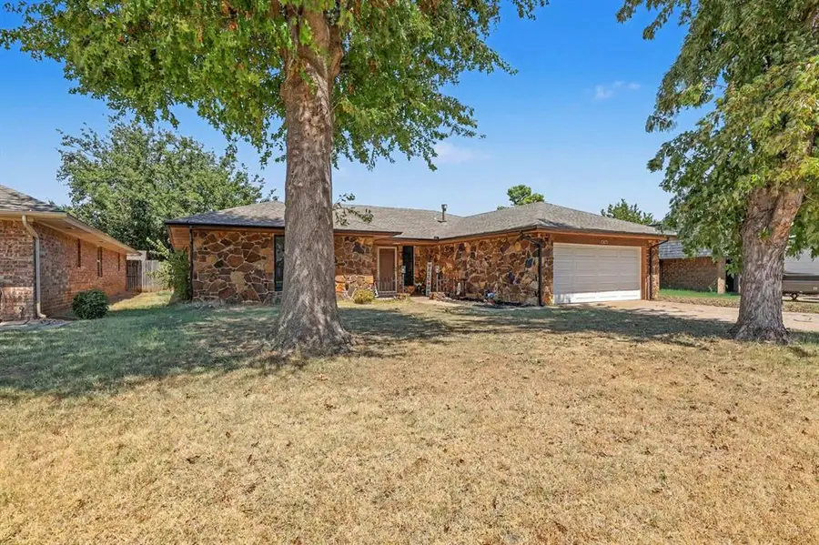 8305 NW 115th Street, Oklahoma City, OK 73162 - #2
