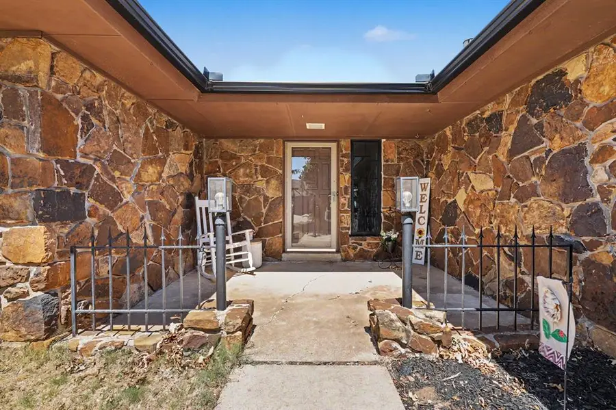 8305 NW 115th Street, Oklahoma City, OK 73162 - #3