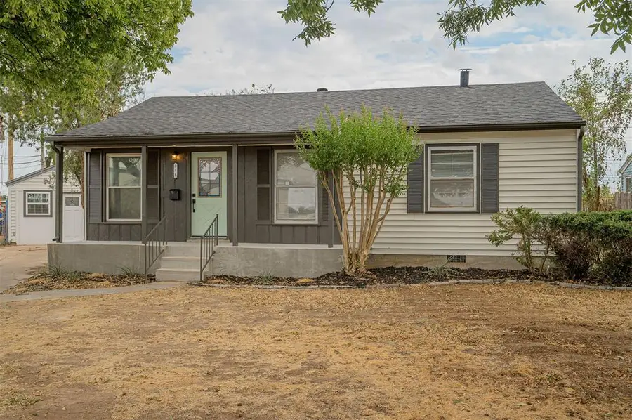 231 Russell Drive, Midwest City, OK 73110 - #2
