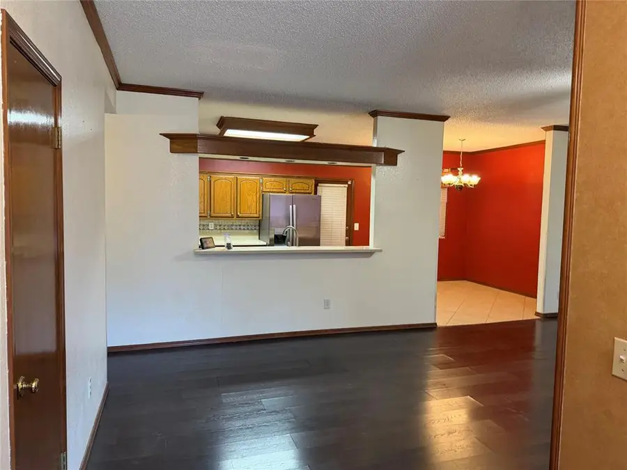 901 Randall Drive, Moore, OK 73160 - #3