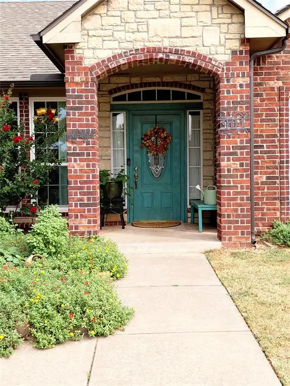 901 Driver Lane, Edmond, OK 73025 - #3