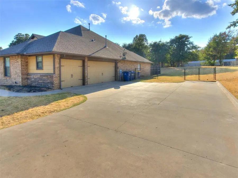 3023 Piper Lane, Choctaw, OK 73020 - #3