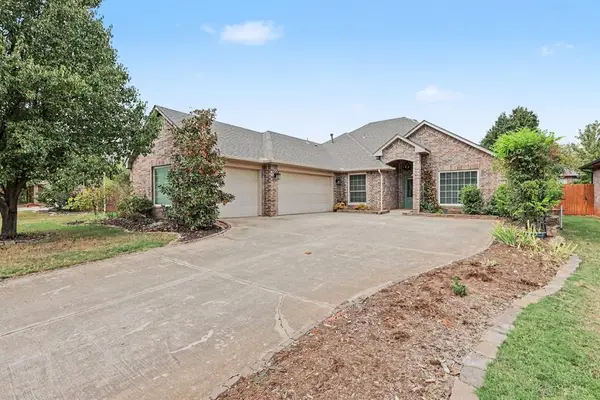 1717 Kamber Street, Edmond, OK 73003