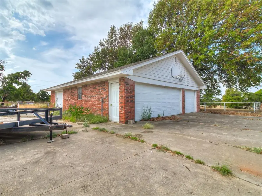 9220 Acre View Drive, Oklahoma City, OK 73151 - #3