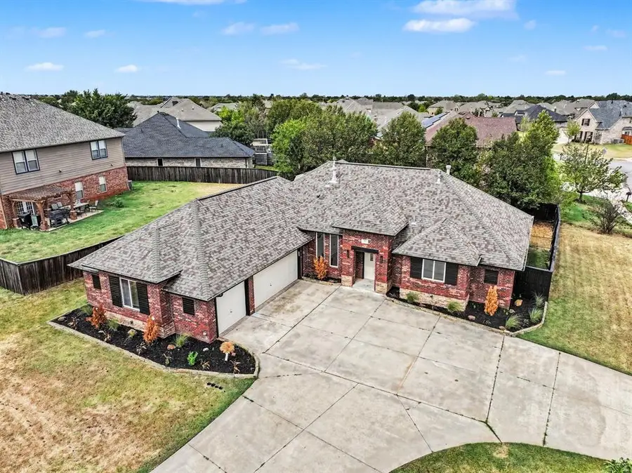 2801 Firewheel Road, Edmond, OK 73013 - #3