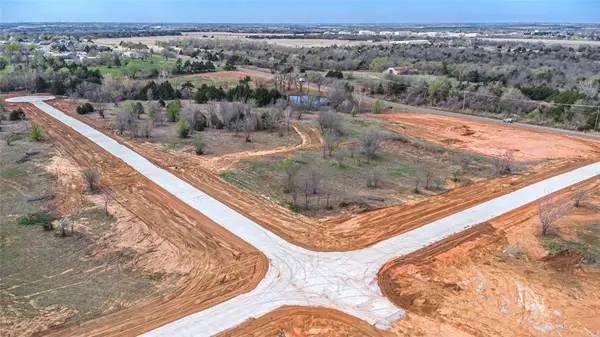 1701 Big Sky Circle, Guthrie, OK 73044