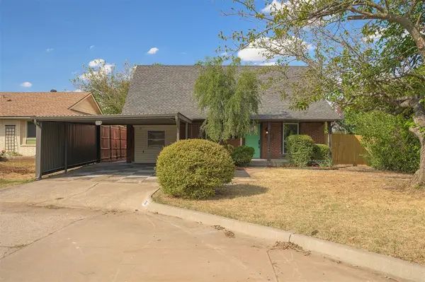 715 Harmon Circle, Moore, OK 73160