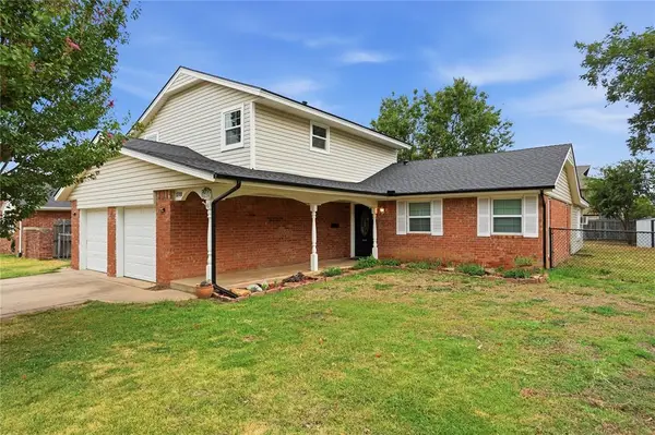 1701 Camelot Drive, Norman, OK 73069