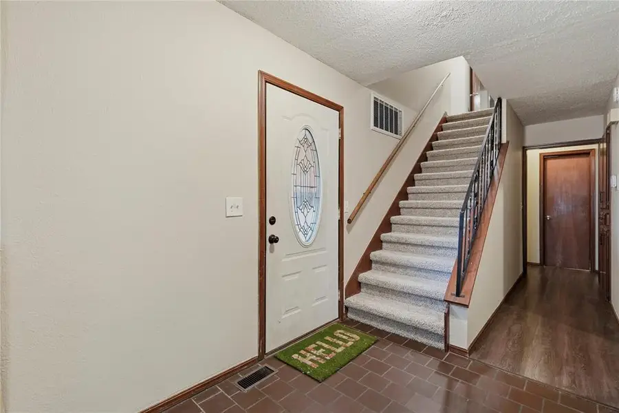 1701 Camelot Drive, Norman, OK 73069 - #3