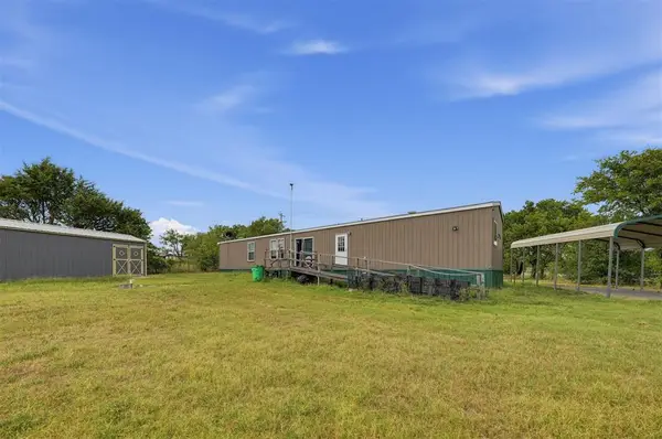 320 E 10th Street, Okemah, OK 74859