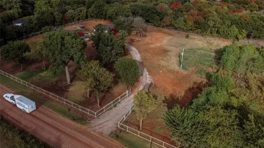 18488 Council Avenue, Lindsay, OK 73052 - #3