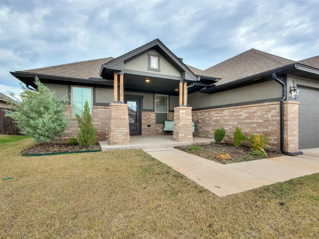 2424 Creekview Trail, Moore, OK 73160 - #1