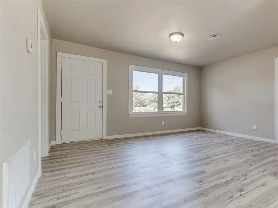 1116 W Hickory Lane, Midwest City, OK 73110 - #2