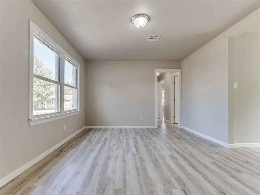 1116 W Hickory Lane, Midwest City, OK 73110 - #3
