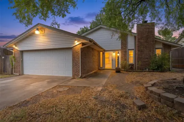 10445 Dover Drive, Yukon, OK 73099