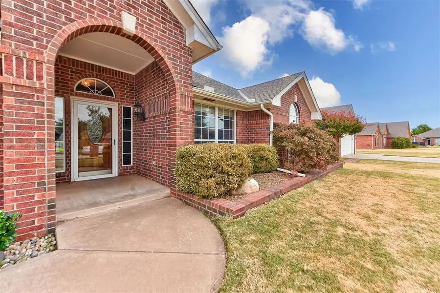 3909 Brunswick Lane, Norman, OK 73072 - #2