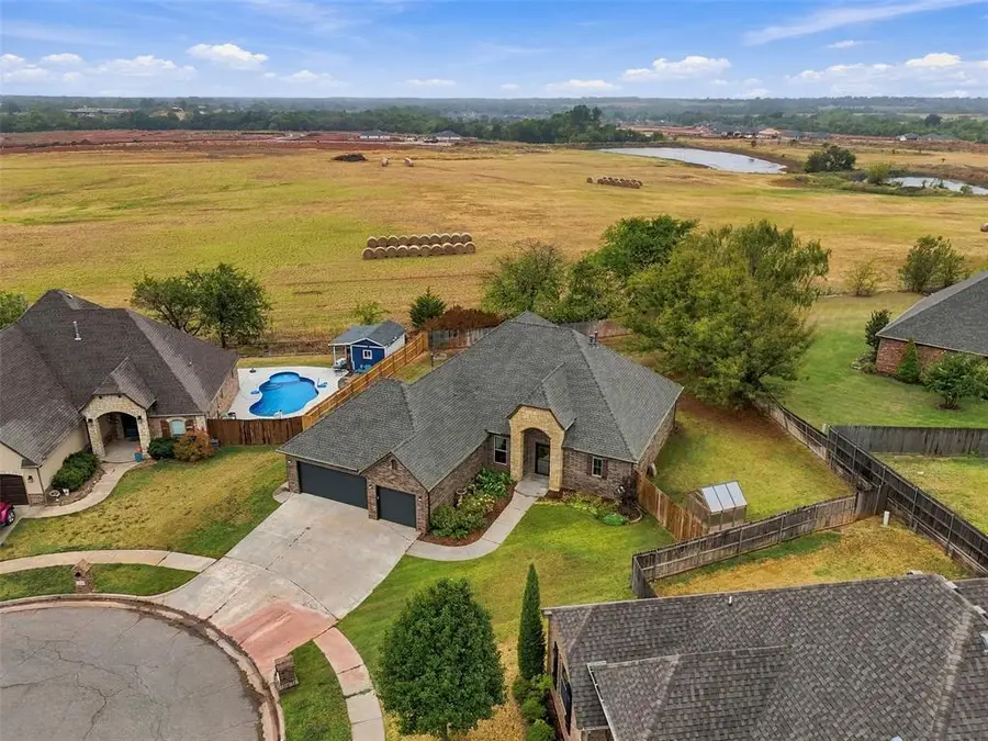 2800 SE 11th Street, Moore, OK 73160 - #3