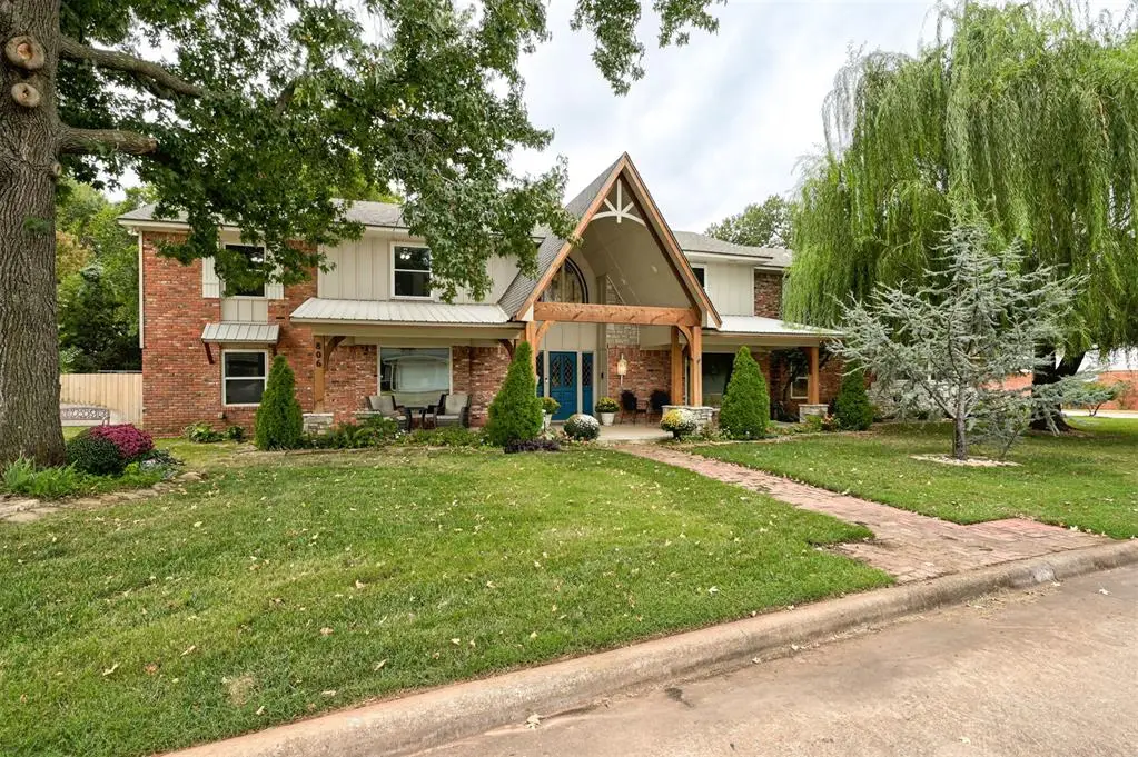 806 Glenmanor Drive, Midwest City, OK 73110 - #1