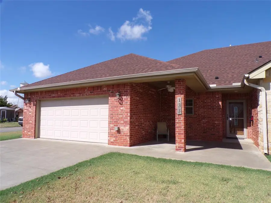 133 W 6th Street, Hydro, OK 73048 - #3